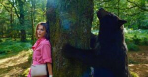 O Urso do Pó Branco ganha trailer dublado e data de estreia no Brasil