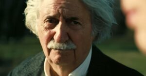 Albert Einstein surge em novo trailer de Oppenheimer
