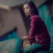 Quando Ninguém Vê | Conheça o elenco da série, onde assistir dublado e mais 9 quando-ninguem-ve-conheca-o-elenco-da-serie-onde-assistir-dublado-e-mais
